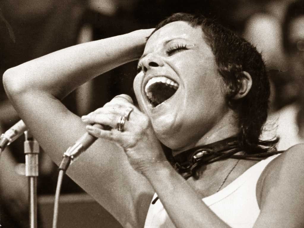 Elis Regina faria 80 anos nesta segunda-feira