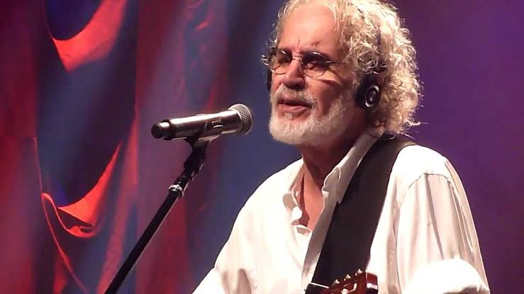 Aos 80 anos, Renato Teixeira é celebrado com ranking de suas músicas mais tocadas