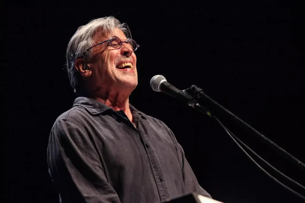 Ivan Lins completa 80 anos e Ecad faz ranking das músicas mais tocadas e regravadas no Brasil 