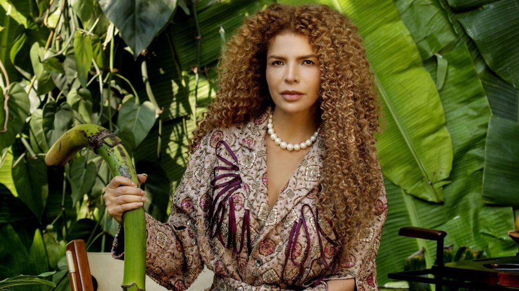 Vanessa da Mata completa 50 anos e Ecad destaca as músicas mais tocadas de sua autoria