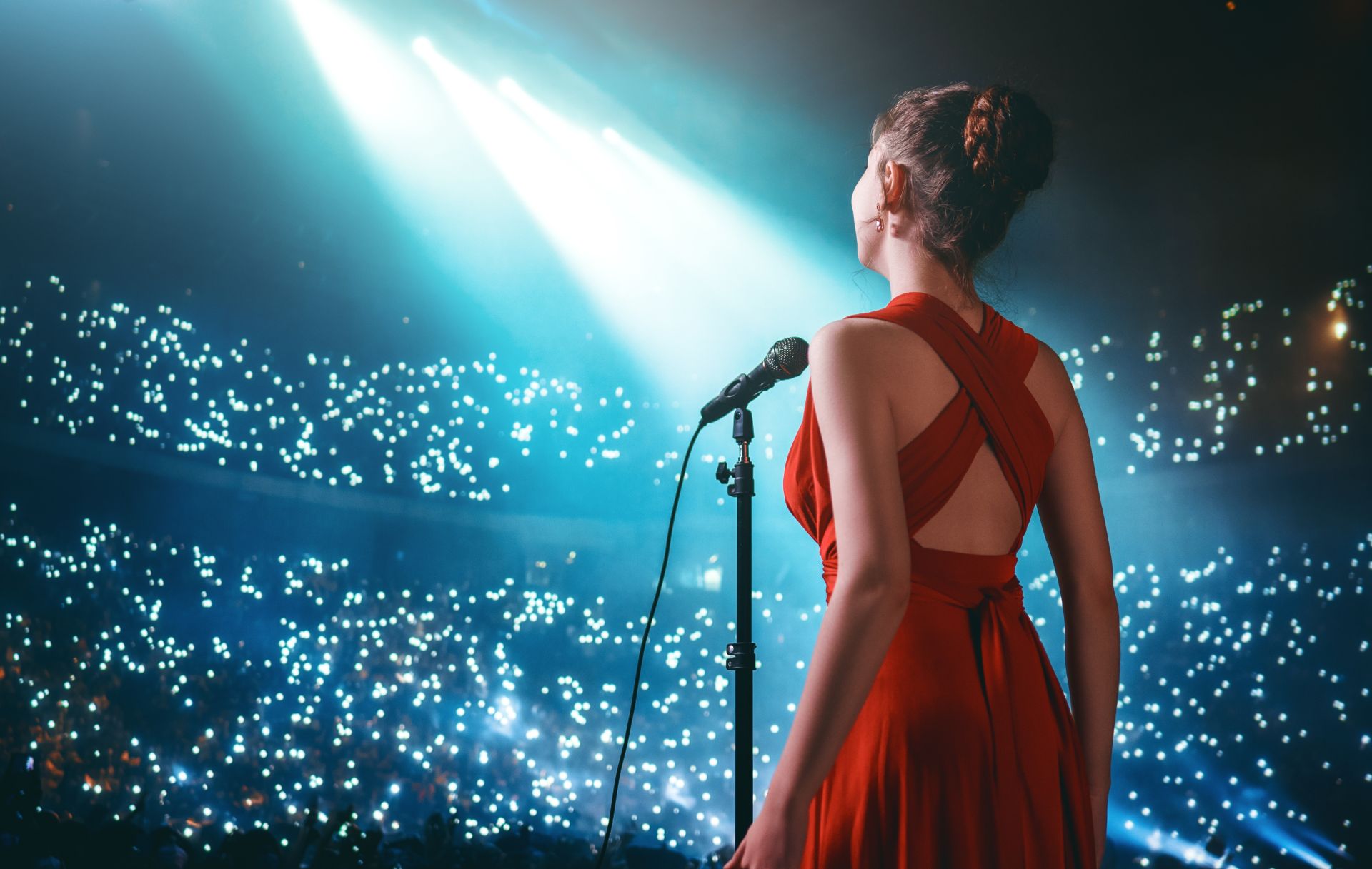 Mulheres ampliam presença no mercado musical, mas representam apenas 10% dos beneficiados por direitos autorais no país 