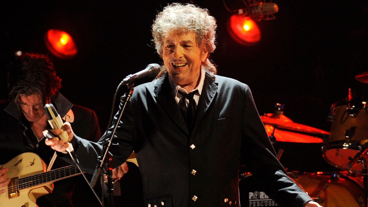 Bob Dylan completa 85 anos com obra que segue presente nas execuções públicas